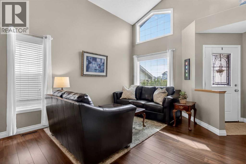 210 Douglas Ridge Place SE