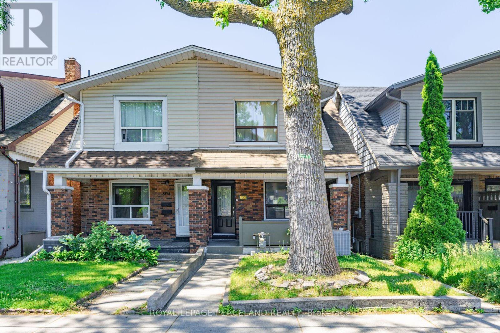 606 COXWELL AVENUE