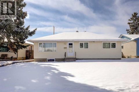 4513 Forman Crescent SE Calgary AB T2A2B1