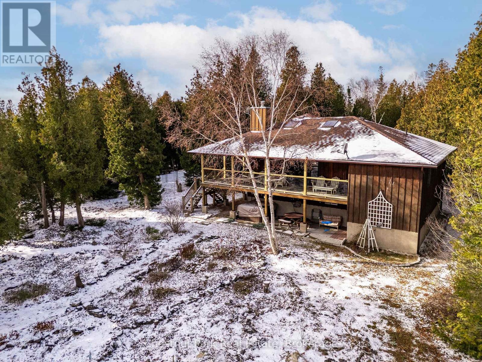 137 PINE TREE HARBOUR ROAD