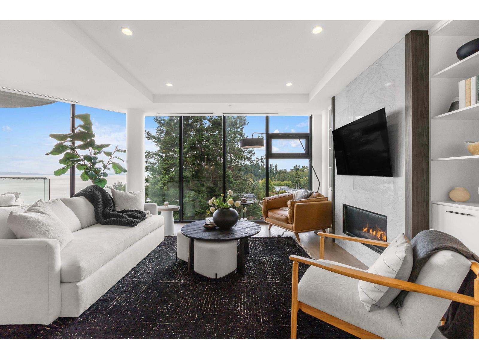 602 14825 THRIFT AVENUE