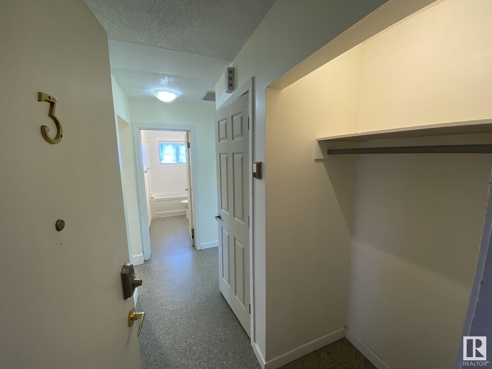 11839 45 ST NW