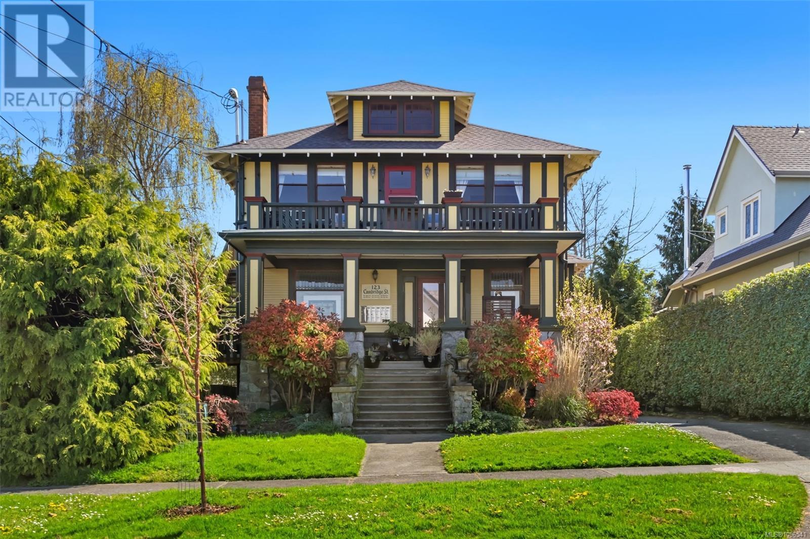 123 Cambridge St
