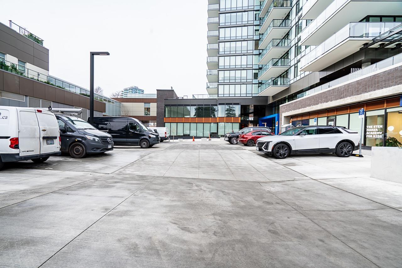 2 1589 GEORGE STREET