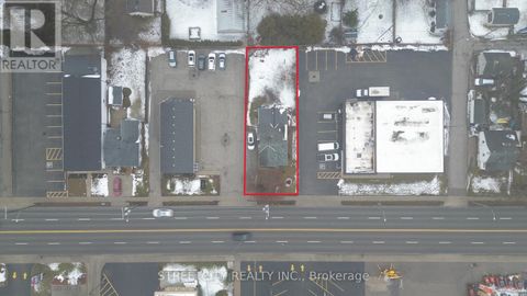 305 ST CLAIR STREET Chatham-Kent ON N7L3J8