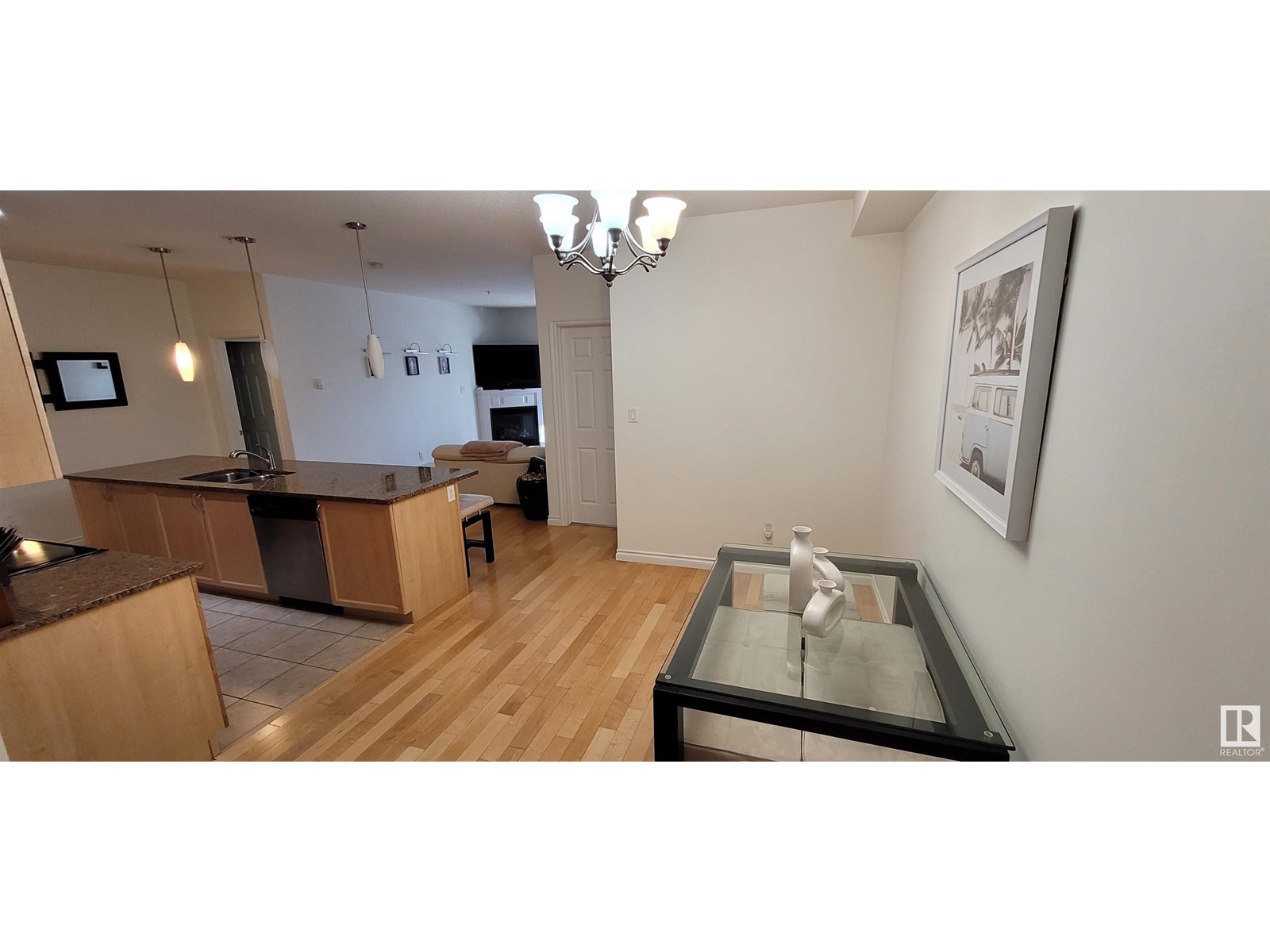 #309 5 PERRON ST