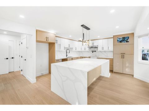 14278 HYLAND ROAD Surrey BC V3W2C5