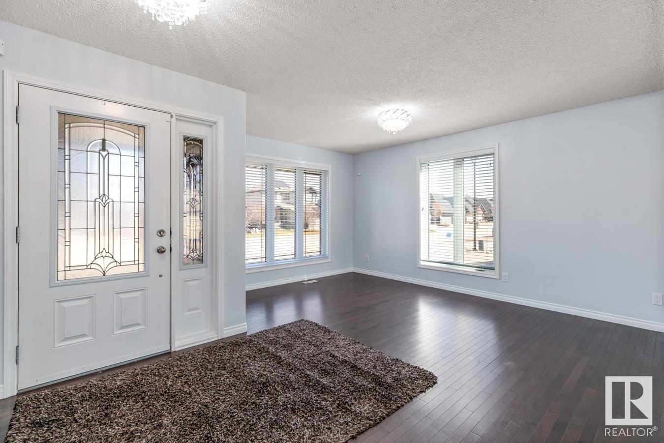20511 93 AV NW