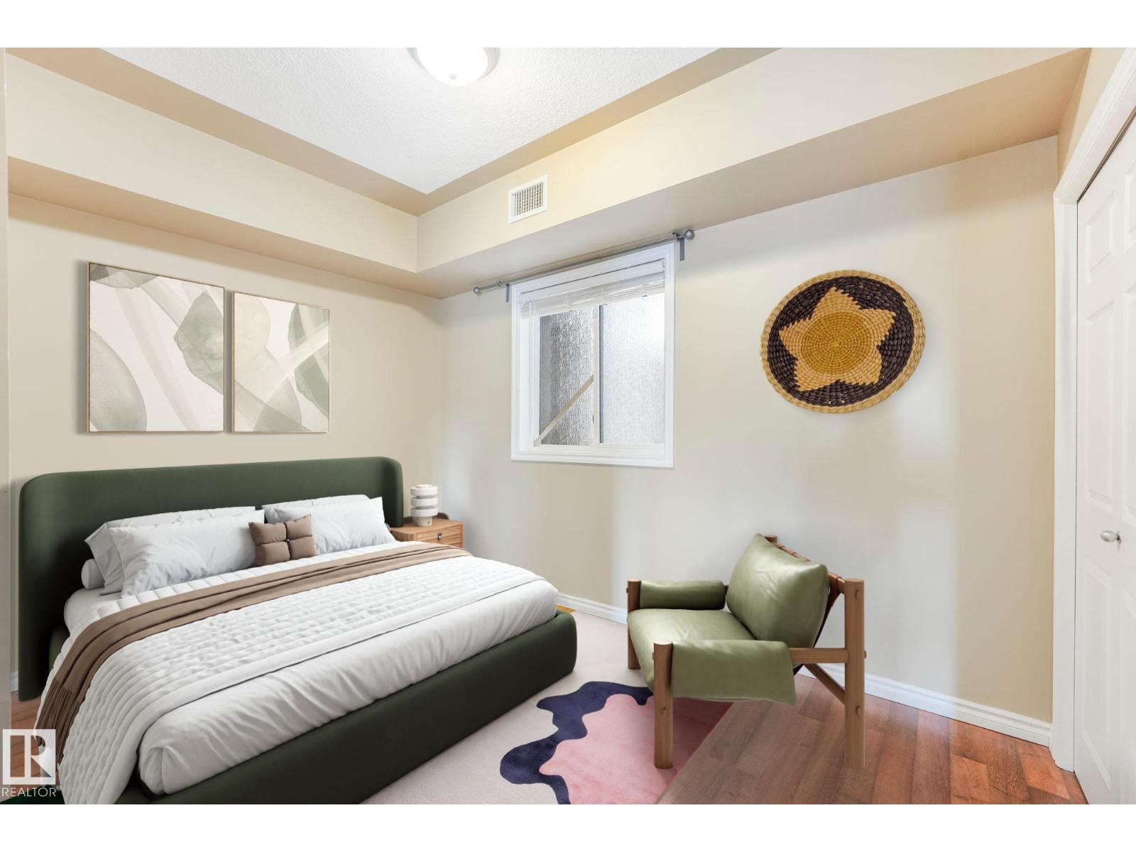 #310 10606 102 AV NW