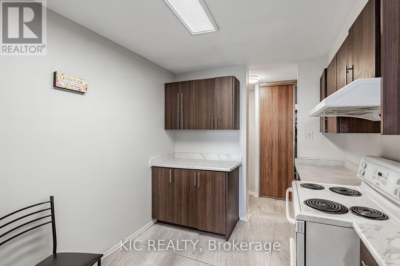 403 - 2645 KIPLING AVENUE