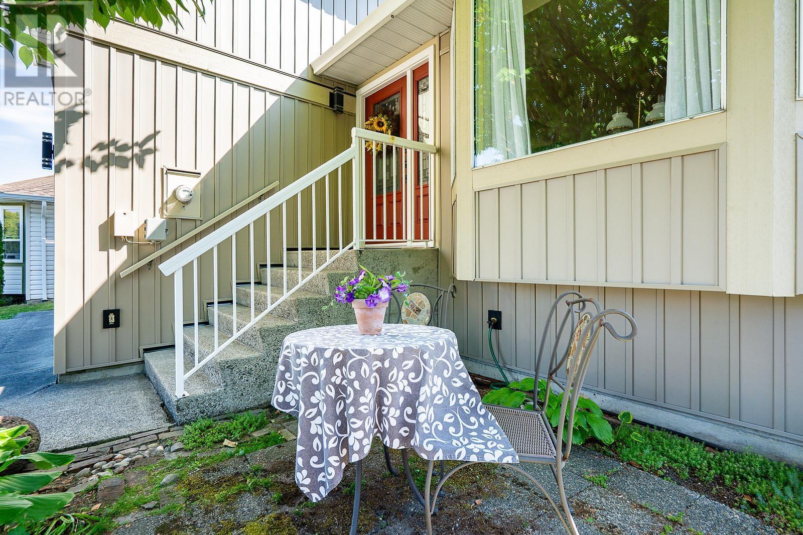 23035 OLUND CRESCENT