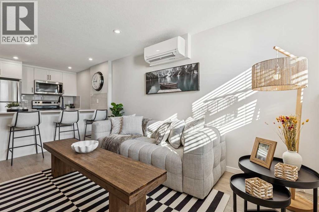 105, 135 Mahogany Parade SE