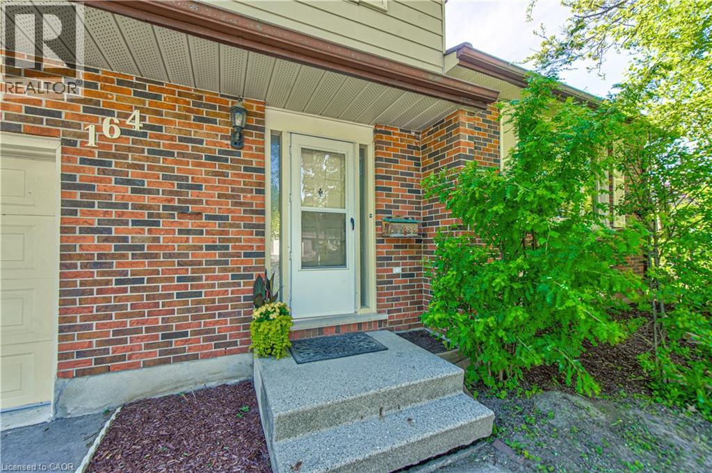 164 WHITE PINE Crescent