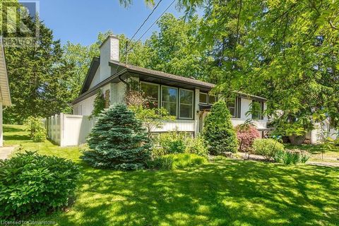 486 WINNIETT Street Caledonia ON N3W1E4