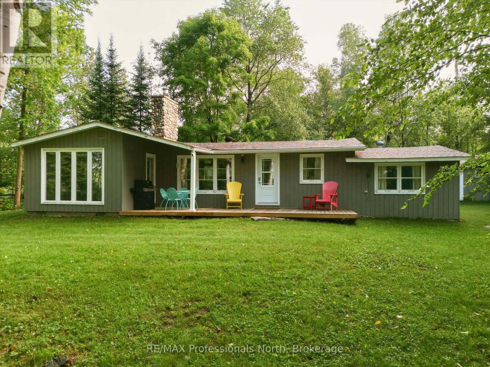 Photo 1 of 23 — 2220 60 HIGHWAY, Lake of Bays (Sinclair), ON P1H2J6