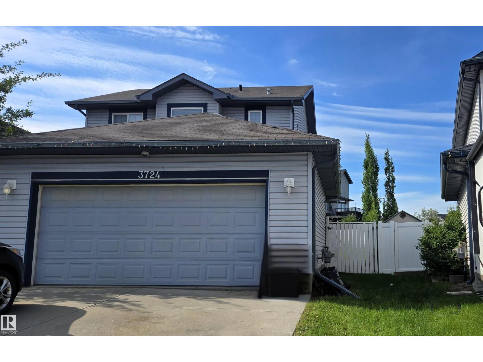 3724 163 AV NW