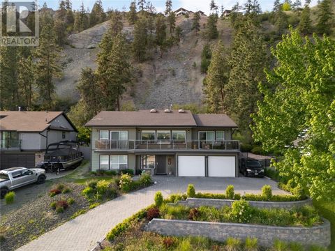 2218 Omineca Place Kelowna BC V1V1H7