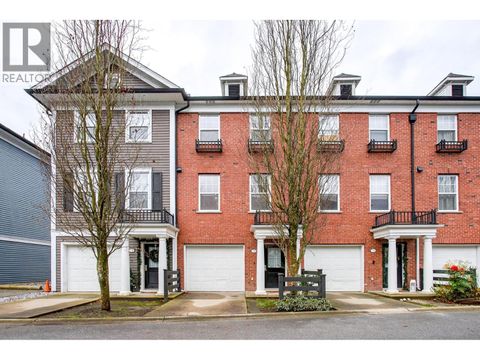 19 19572 FRASER WAY Pitt Meadows BC V3Y0A9