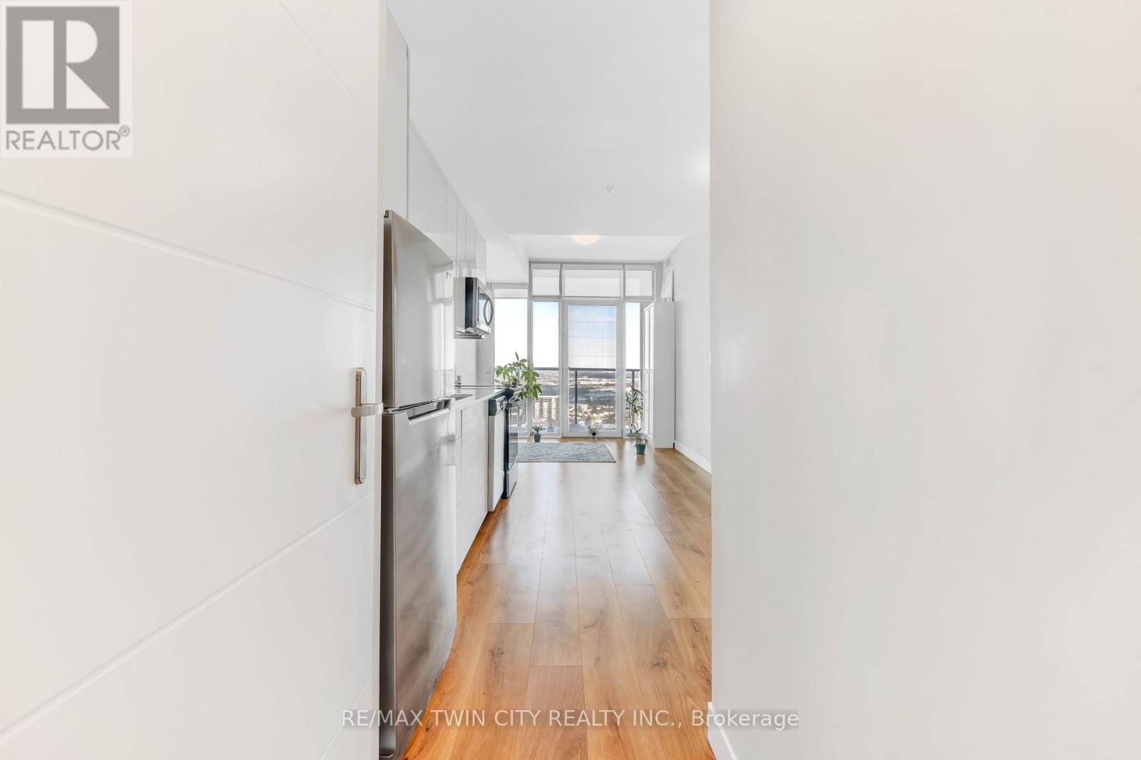 3005 - 60 FREDERICK STREET