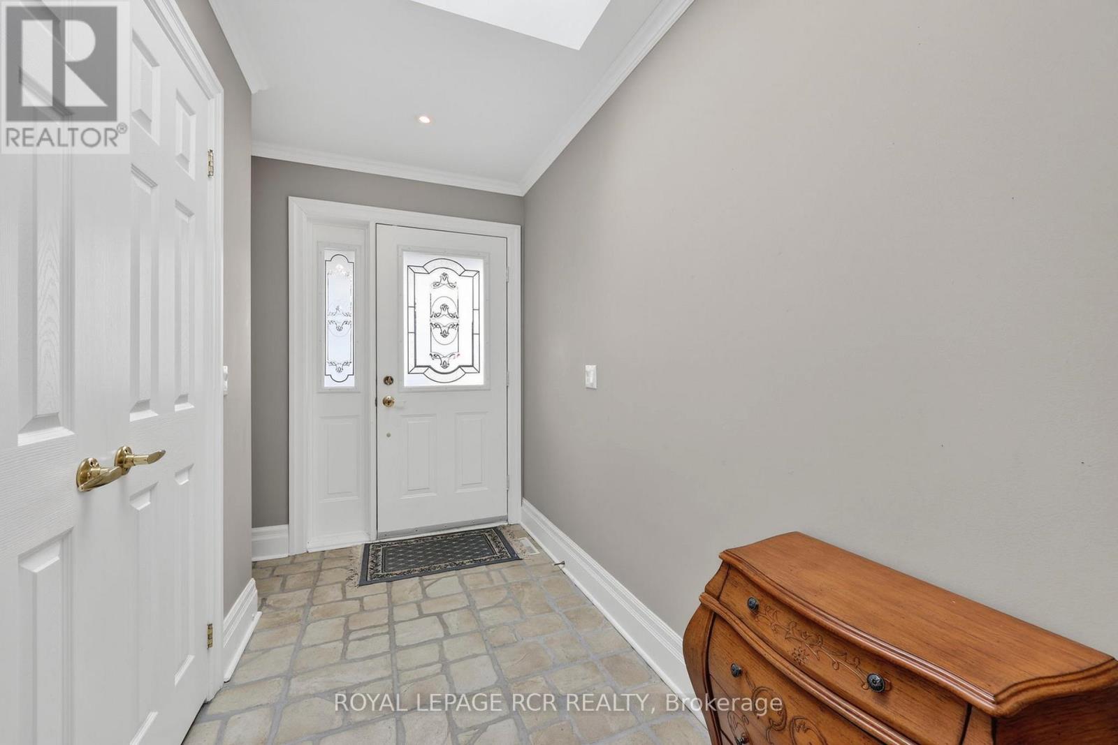 2-28 REDDINGTON DRIVE