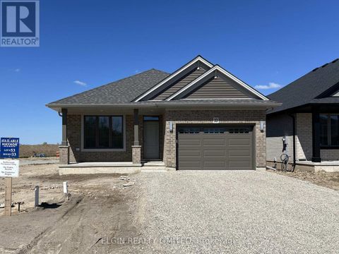 33 HEMLOCK CRESCENT Aylmer ON N5H0C1