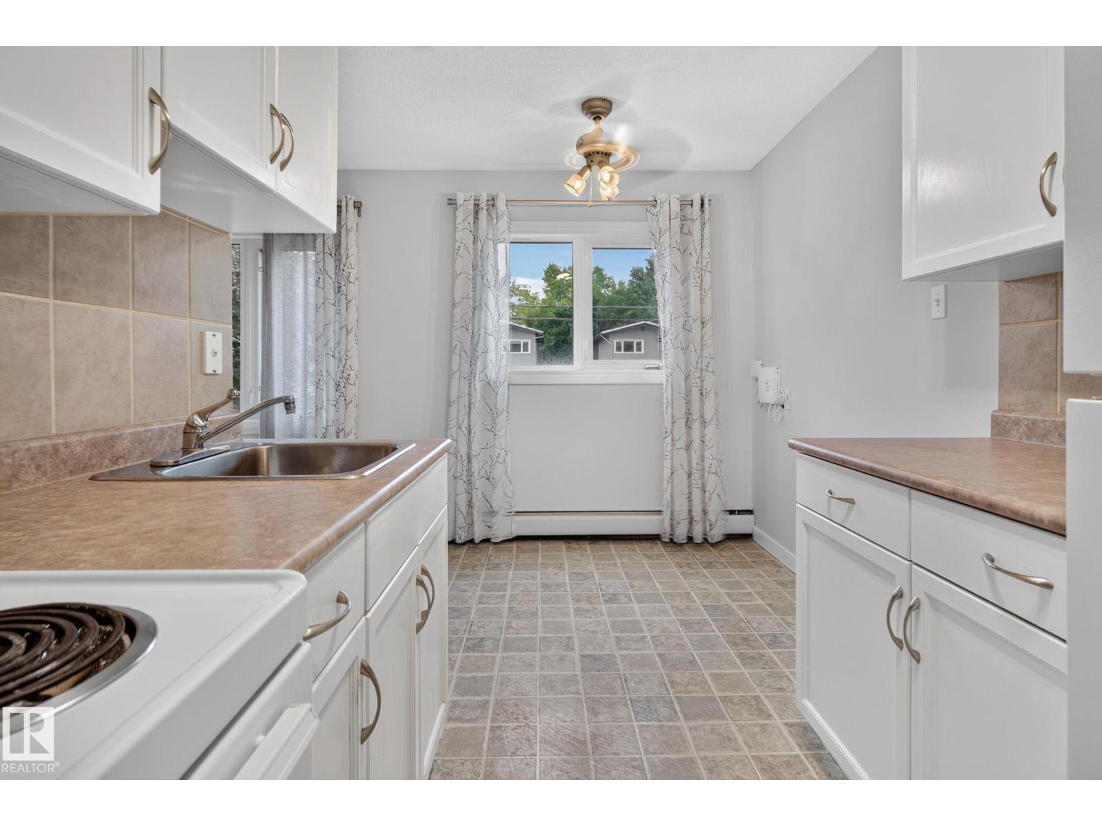 #9 10730 84 AV NW NW