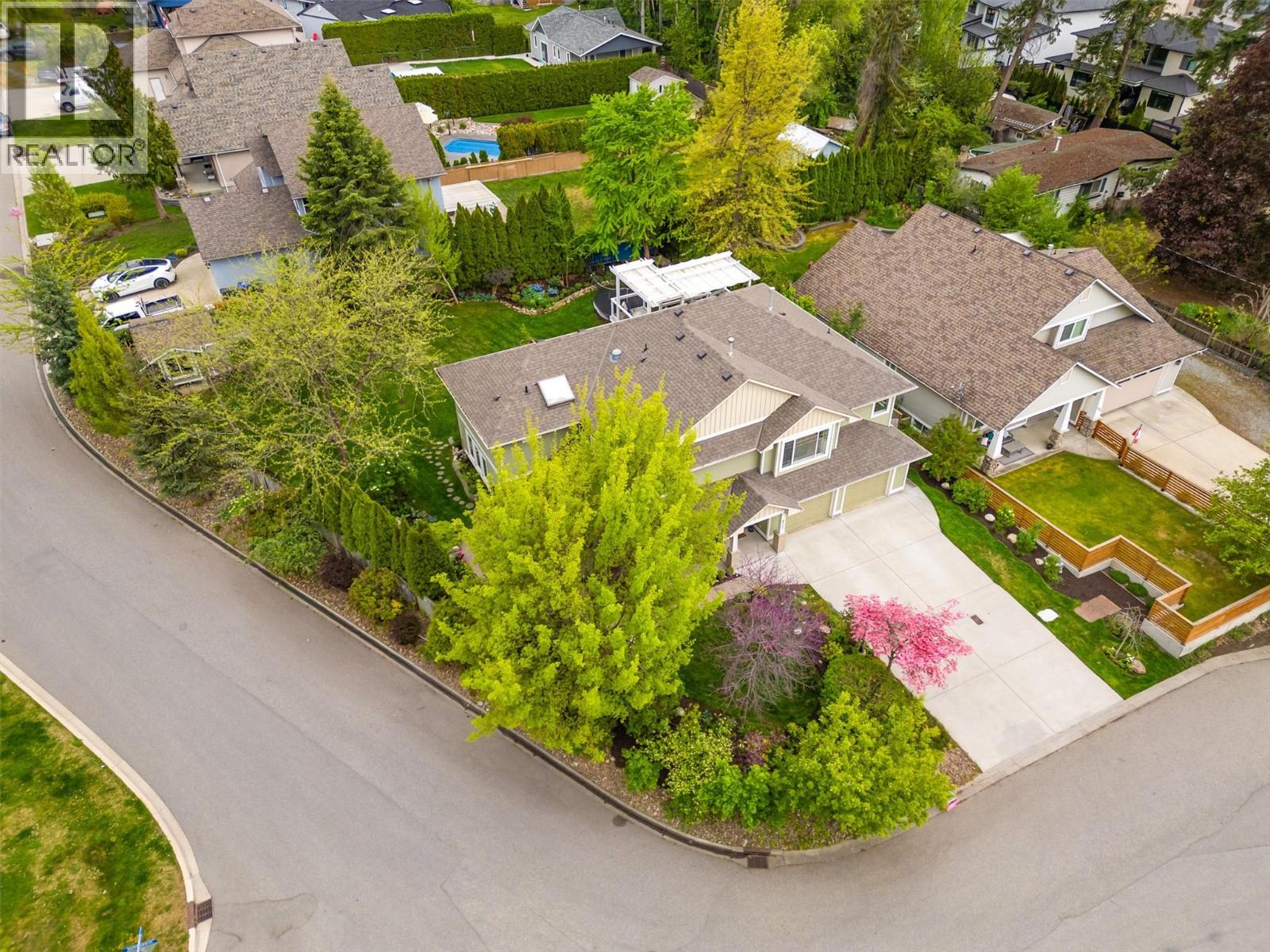 877 Hubbard Road