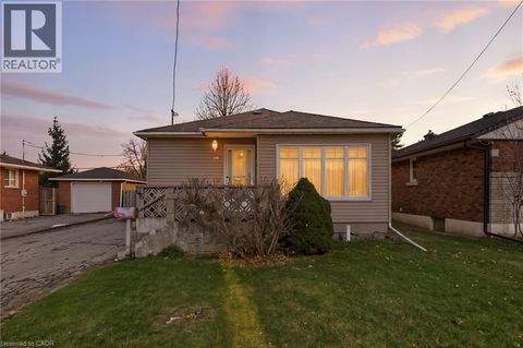 66 ROSE Avenue Thorold ON L2V3C8