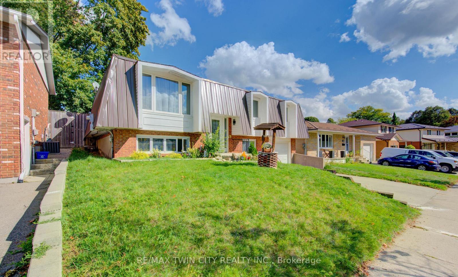 320 COUNTRY HILL DRIVE