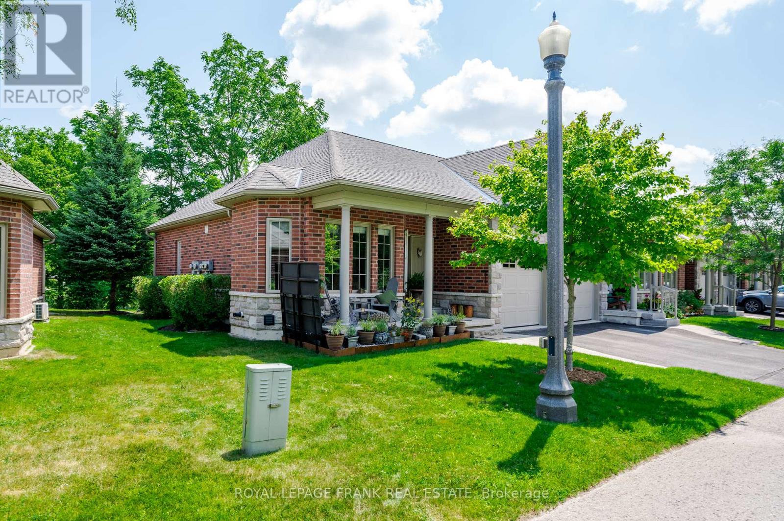 17 WINGETT WAY