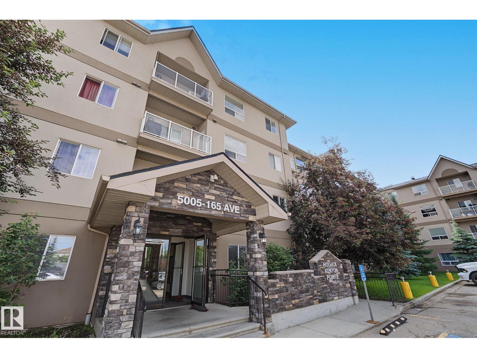 #111 5005 165 AV NW