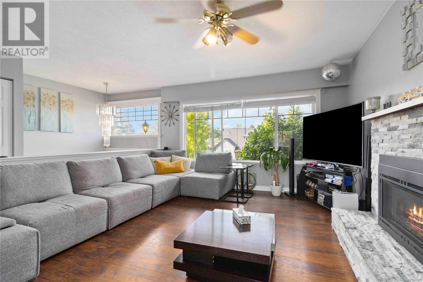 625 Baker St