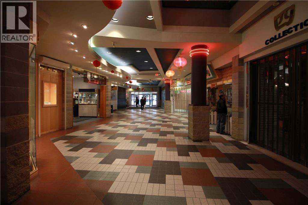 152, 328 Centre Street SE