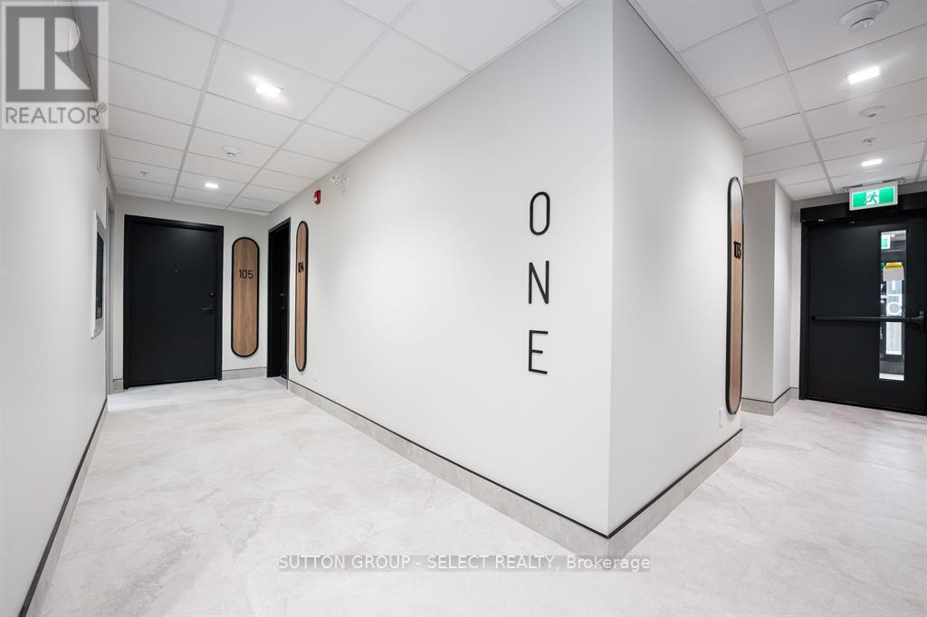 305 - 15 JAMES STREET