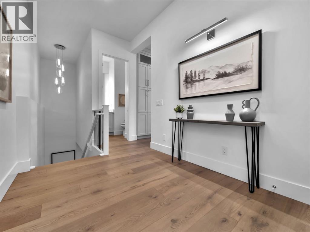 31 Royal Birch Cove NW