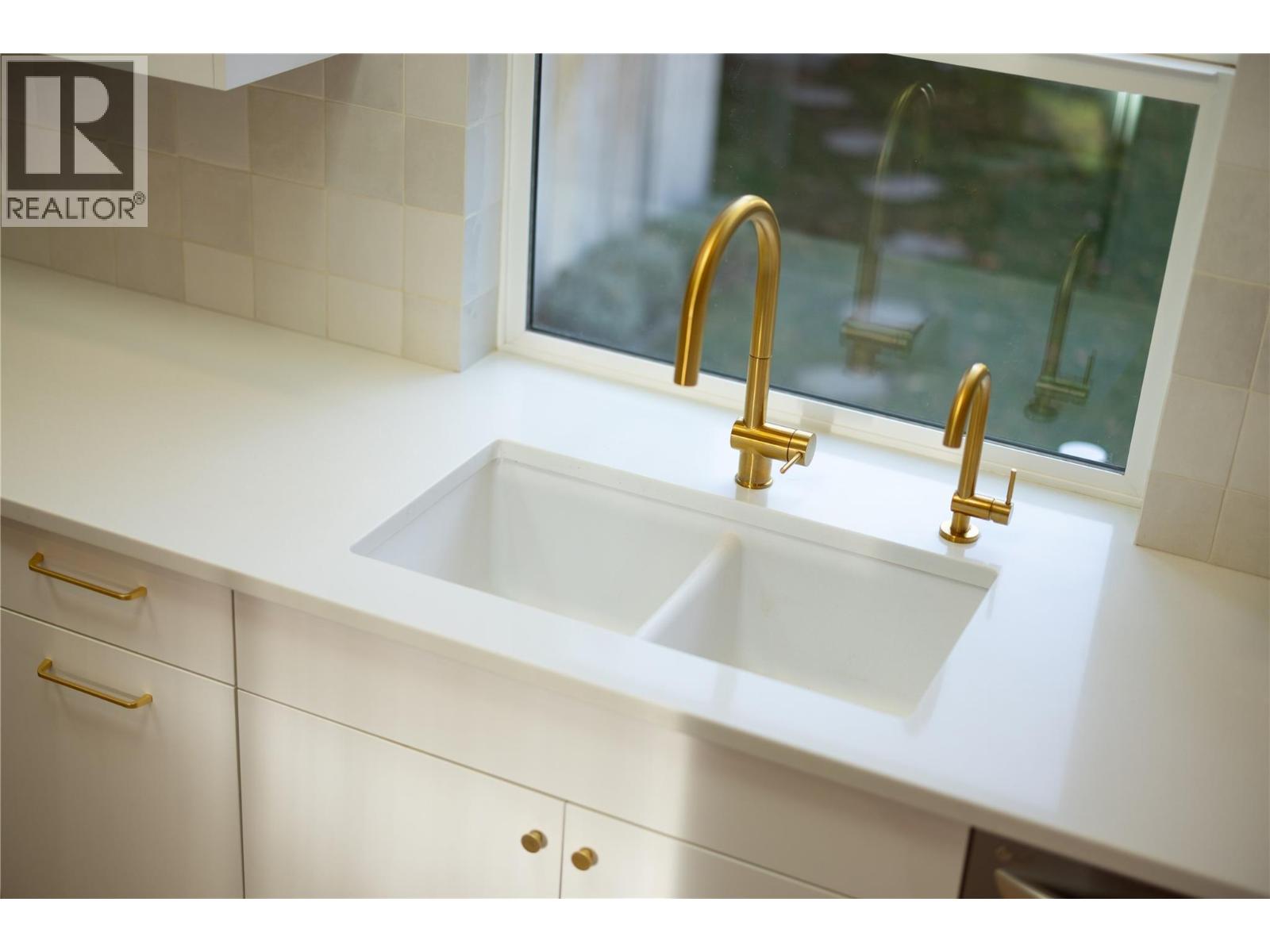 773 Sutherland Avenue