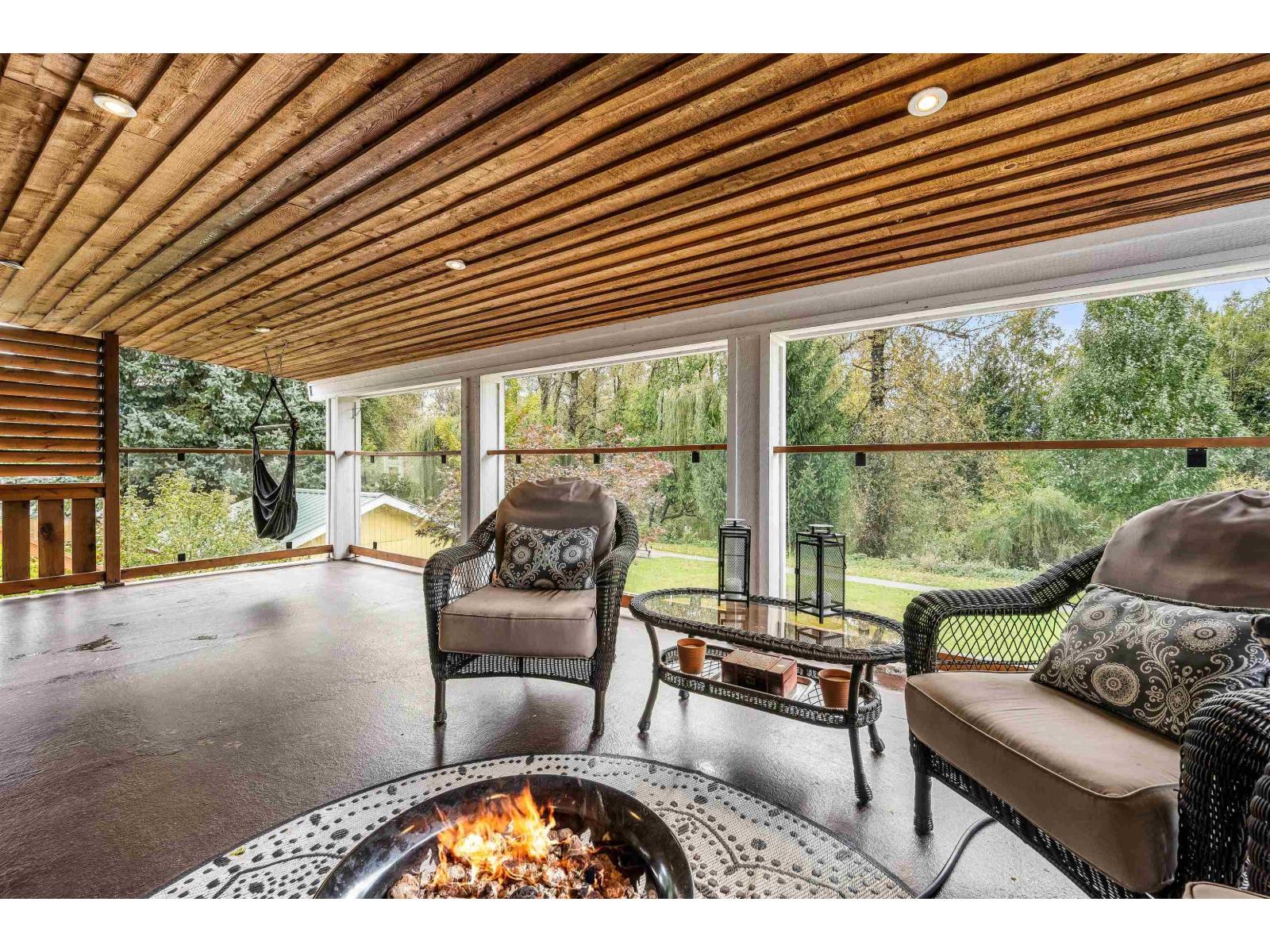 8542 MCCUTCHEON AVENUE|Chilliwack Proper South