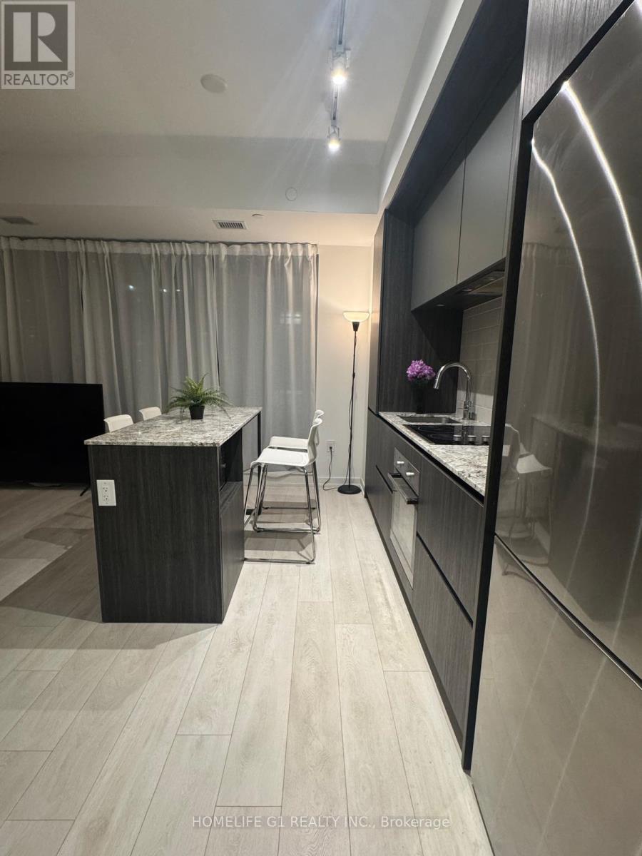 611 - 225 SUMACH STREET