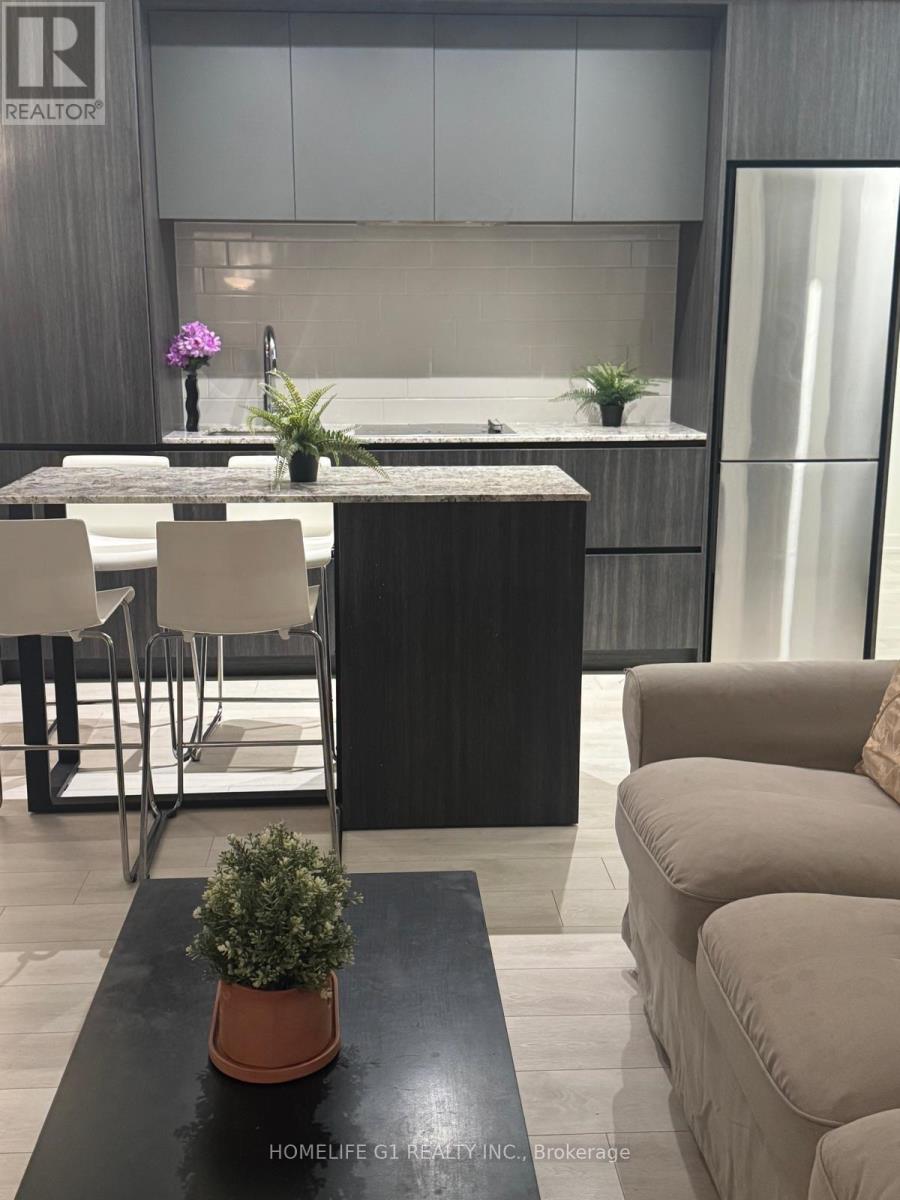 611 - 225 SUMACH STREET