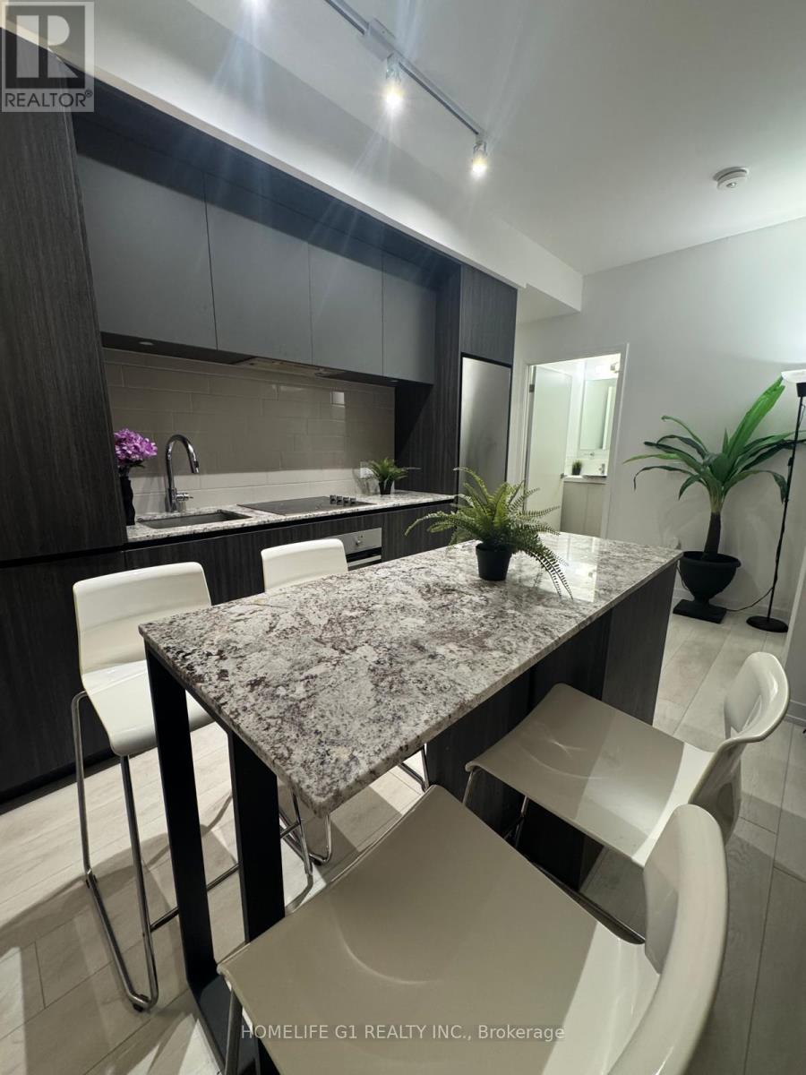 611 - 225 SUMACH STREET