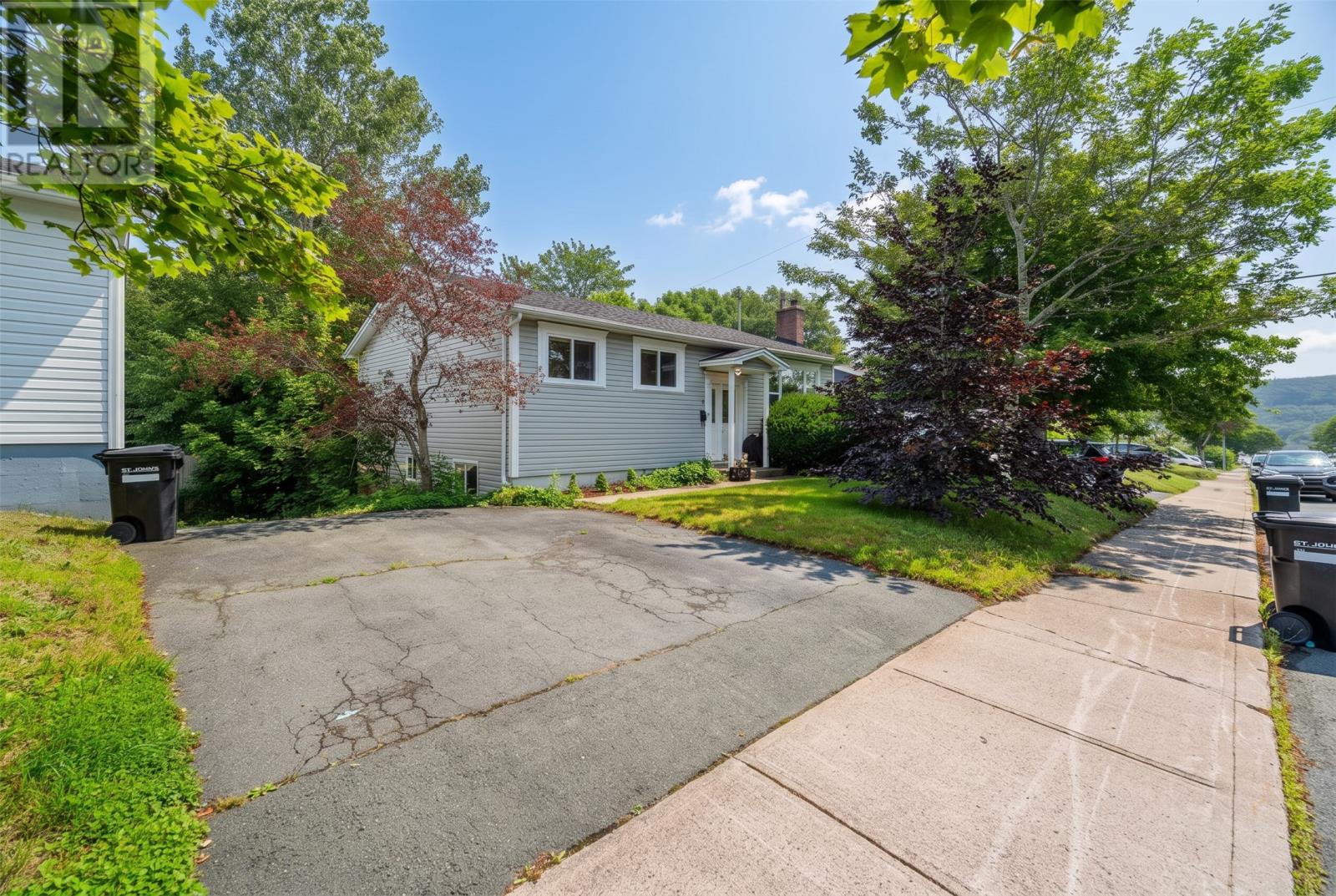 19 Holbrook Avenue