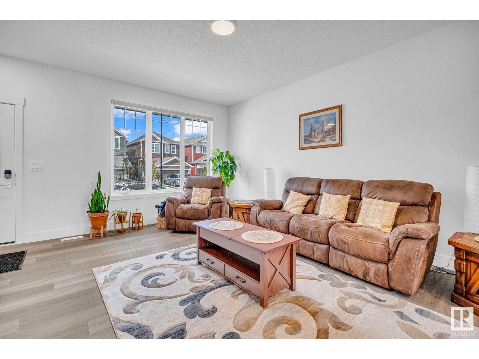 16731 30 AV SW