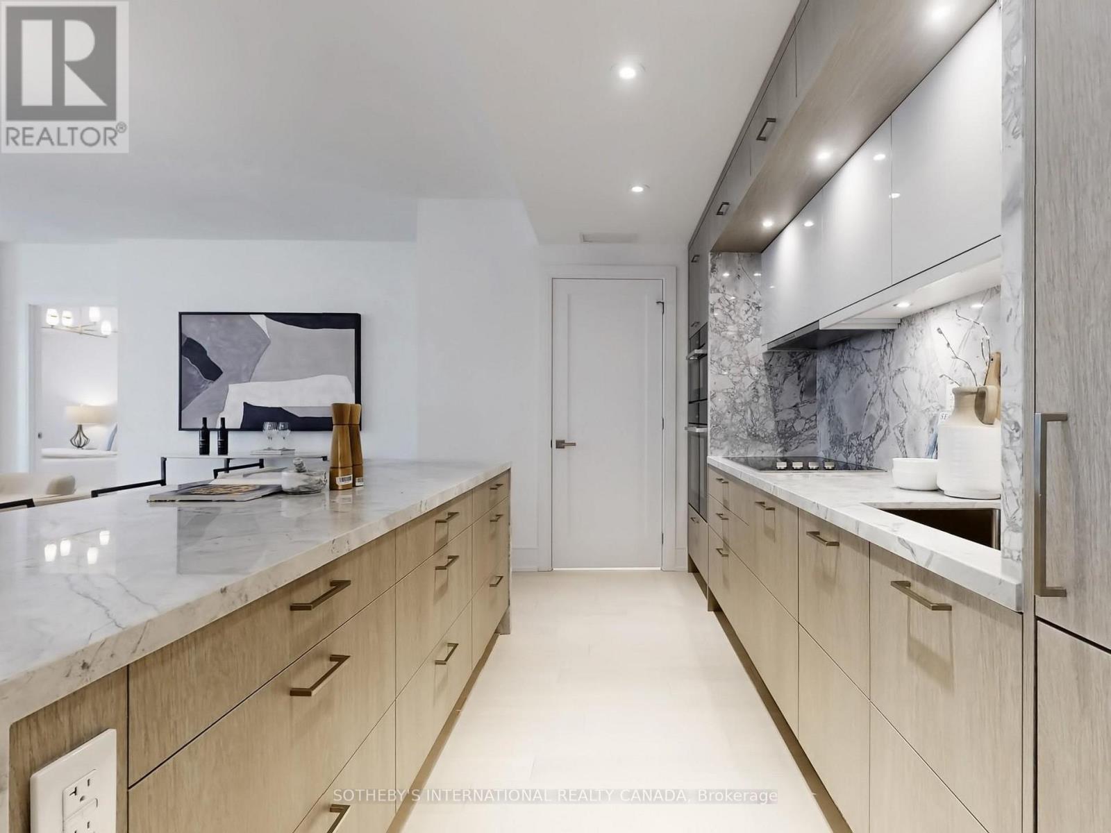 515 - 155 MERCHANTS' WHARF