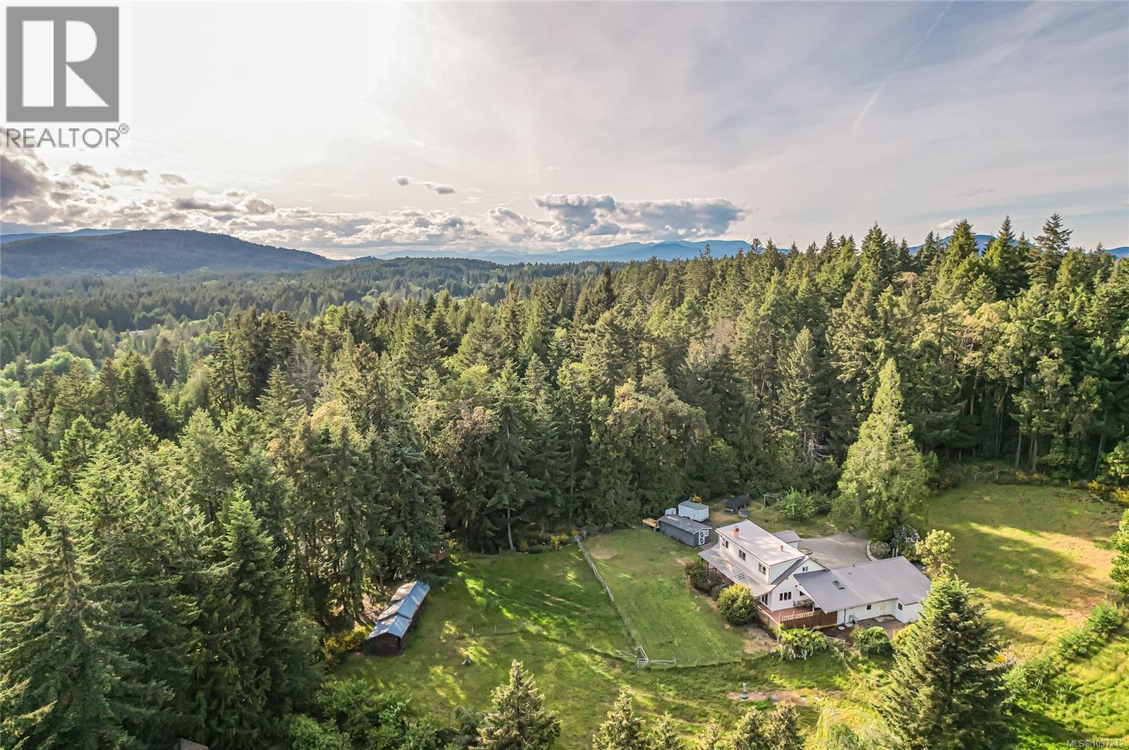 896 Chapman Rd