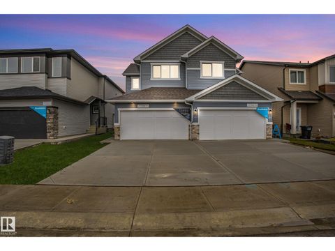 3741 ERLANGER DR NW Edmonton AB T6M1R9