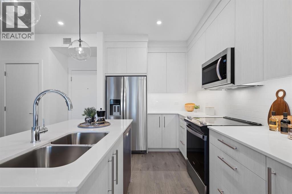 3314, 6 Merganser Drive W