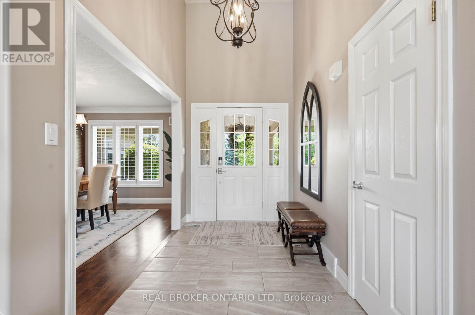 6 PIONEER TOWER CRESCENT