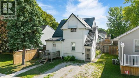 404 RUSSELL STREET Sarnia ON N7T3M7