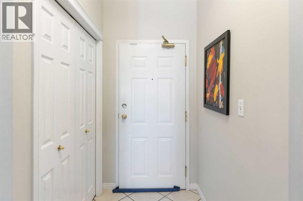 404, 2422 Erlton Street SW