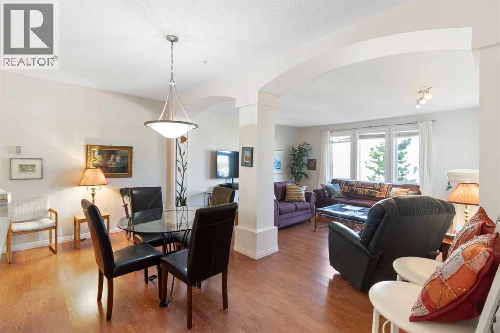 404, 2422 Erlton Street SW